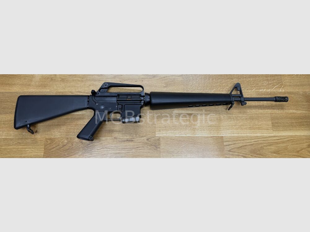 Rock River Arms semi-automatic rifle .223Rem 20-Inch A1 Rifle Lar-15M civilian version M16A1 Vietnam type System AR15 AR-15 M16 US Army Airforce M16A1 version