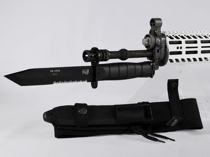 Bayoneta EICKHORN SG2000, montaje NATO