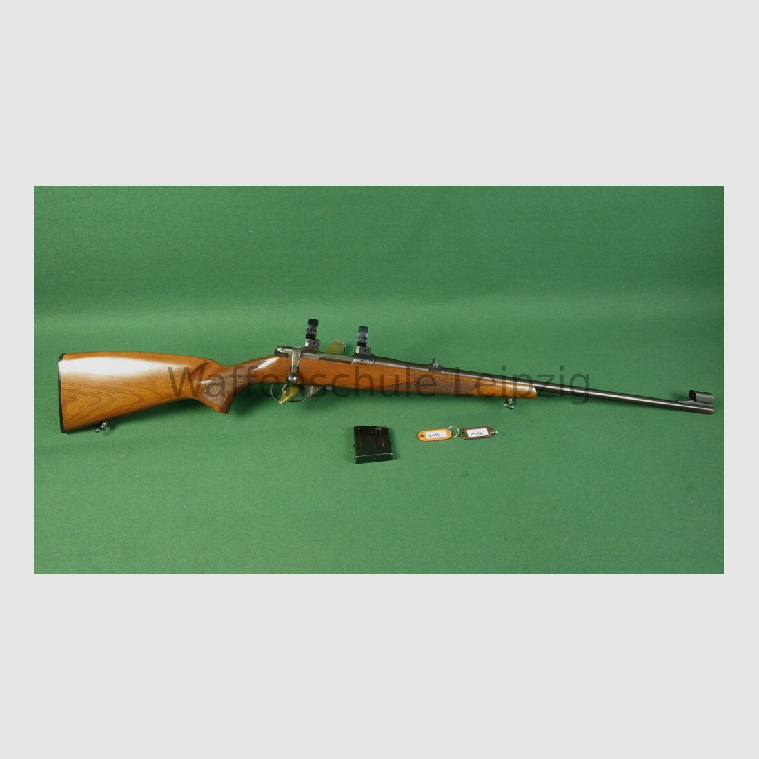 CZ 527