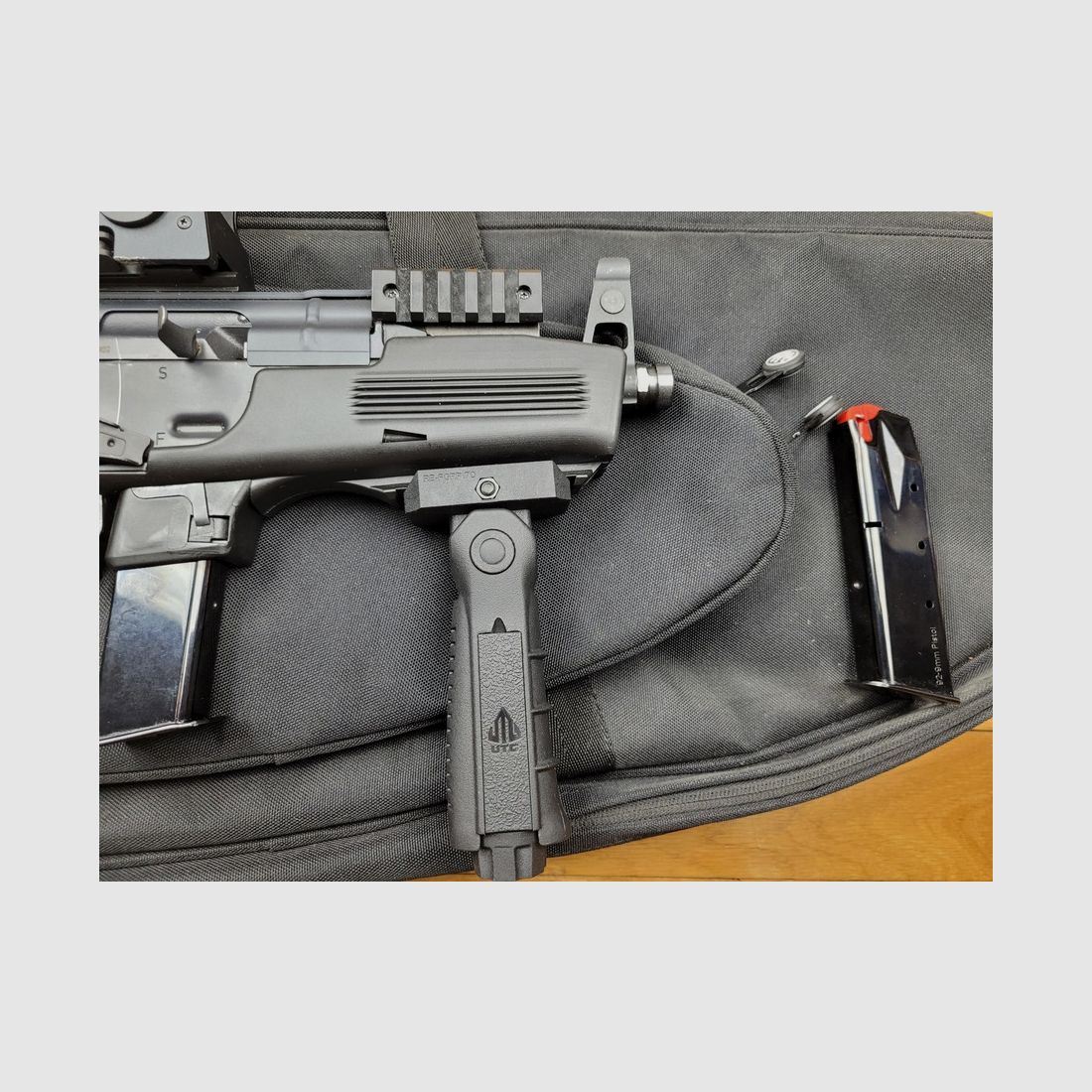 Chiappa PAK9 – 9×19 – 2 Magazine – Schaftadapter – Geco 2MOA Rotpunkt – Perfekte PCC für den Stand. Neu!, Bild 12 von 19