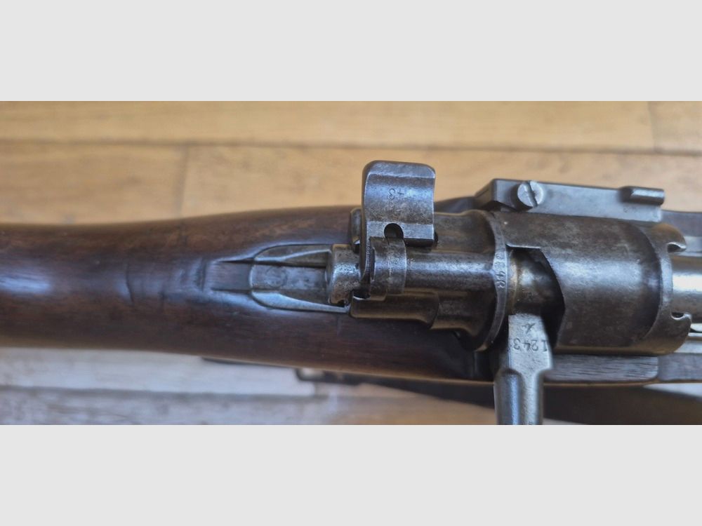 Sehr schönes Gewehr G98 – Gewehr 1898 – Arsenal Spandau 1907 – Originalkaliber 8x57IS – Vollständig monomatrikuliert außer der konformen Reinigungsstange – Guter bis sehr guter Lauf – Original braune Lederriemen – Exzellente Sammlerwaffe – BE/TBE, Bild 22 von 36