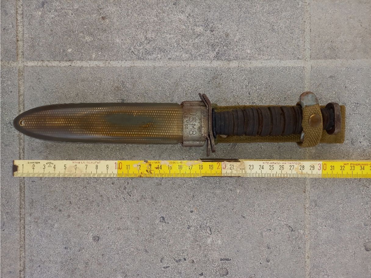 Couteau de tranchée WKII US.M3/Kampfmesser avec étui US.M8