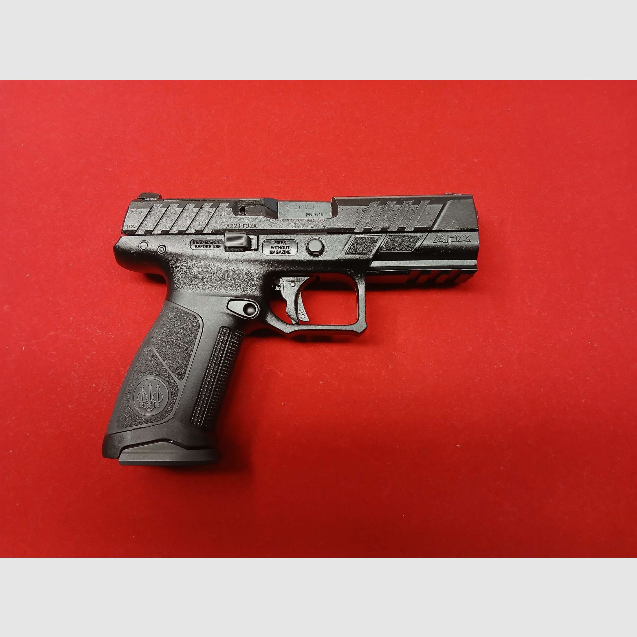 Semi-automatic pistol P.BERETTA mod. APX-A1FS cal. 9×19 (9 Luger), image 1 of 2