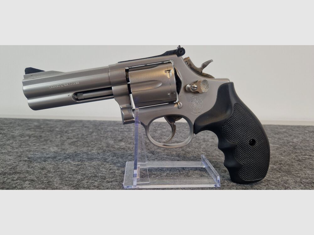 Smith & Wesson Revolver S&W Model 686-4 Security Special .357 Magnum