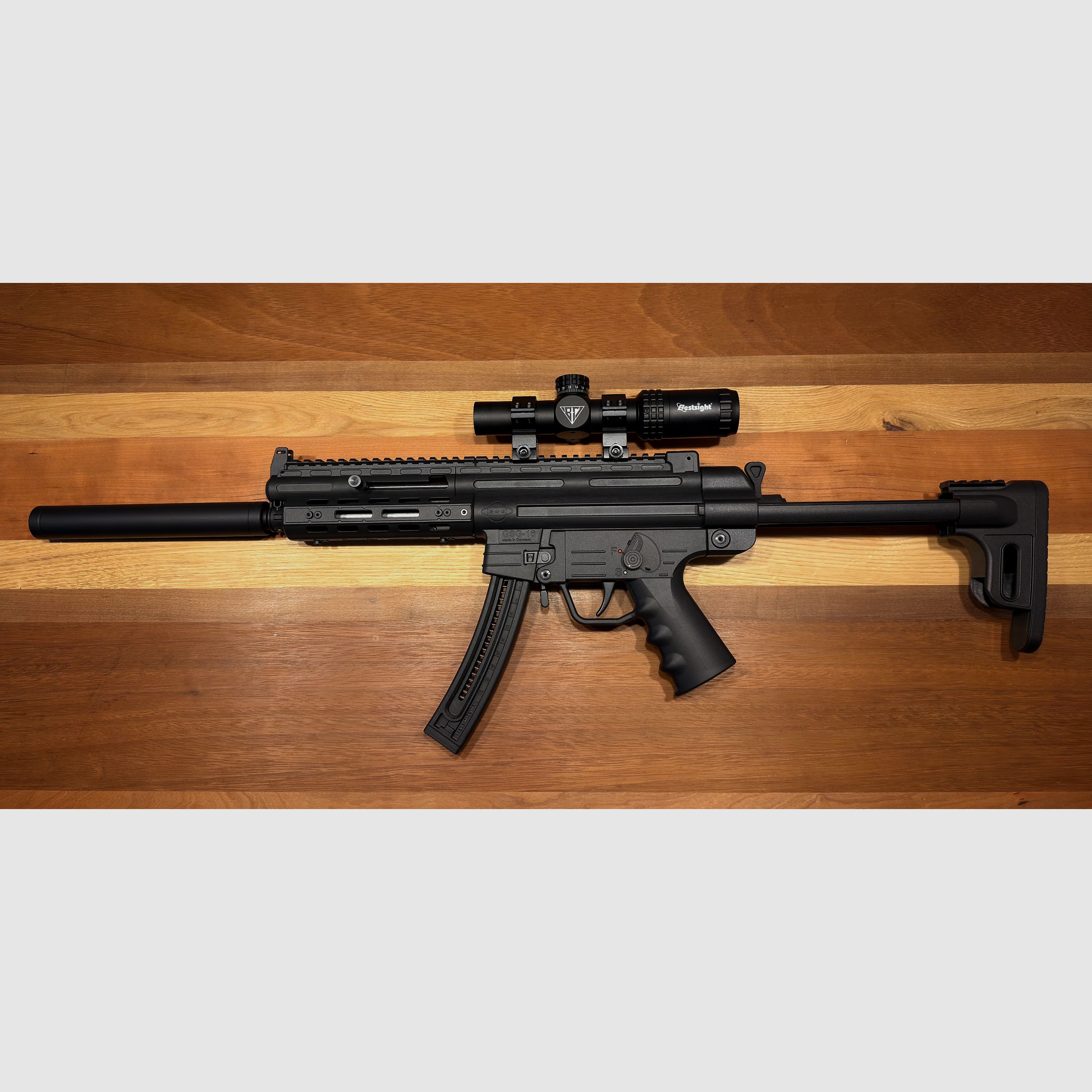 German Sport Guns - GSG-16 (.22 lfB) | État impeccable | env. 100 coups | incl. optique