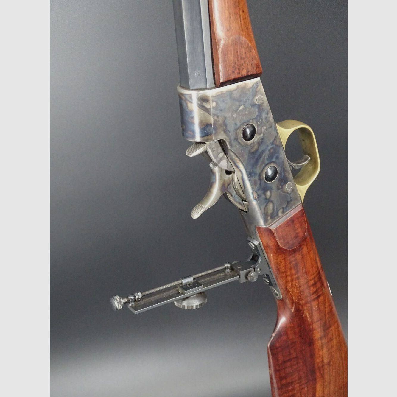 Pedersoli Rolling Block cañón octogonal de 28 mm calibre .45-70 Rolling Block con diopter