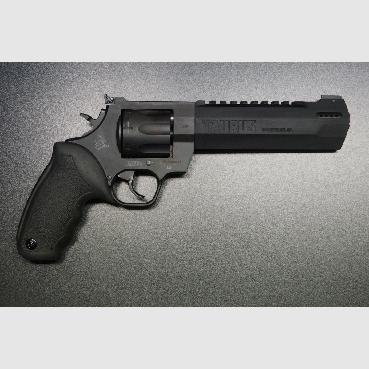 Taurus Raging Hunter 357 Mag 6.73″, Bild 1 von 7