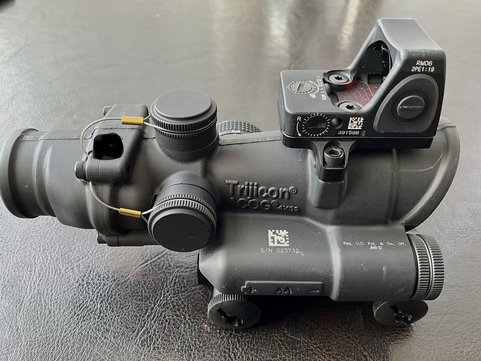Trijicon LED ACOG 4x32 Lunette plus Trijicon RMR réglable