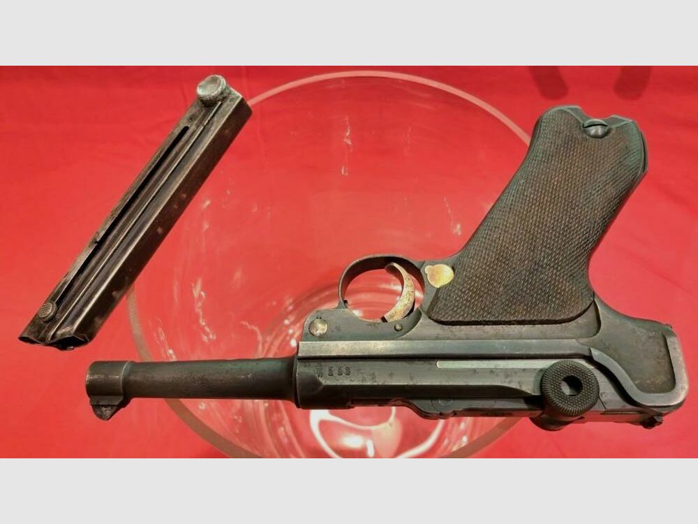 Deutsche Waffen- und Munitions P08 (Altdeko)