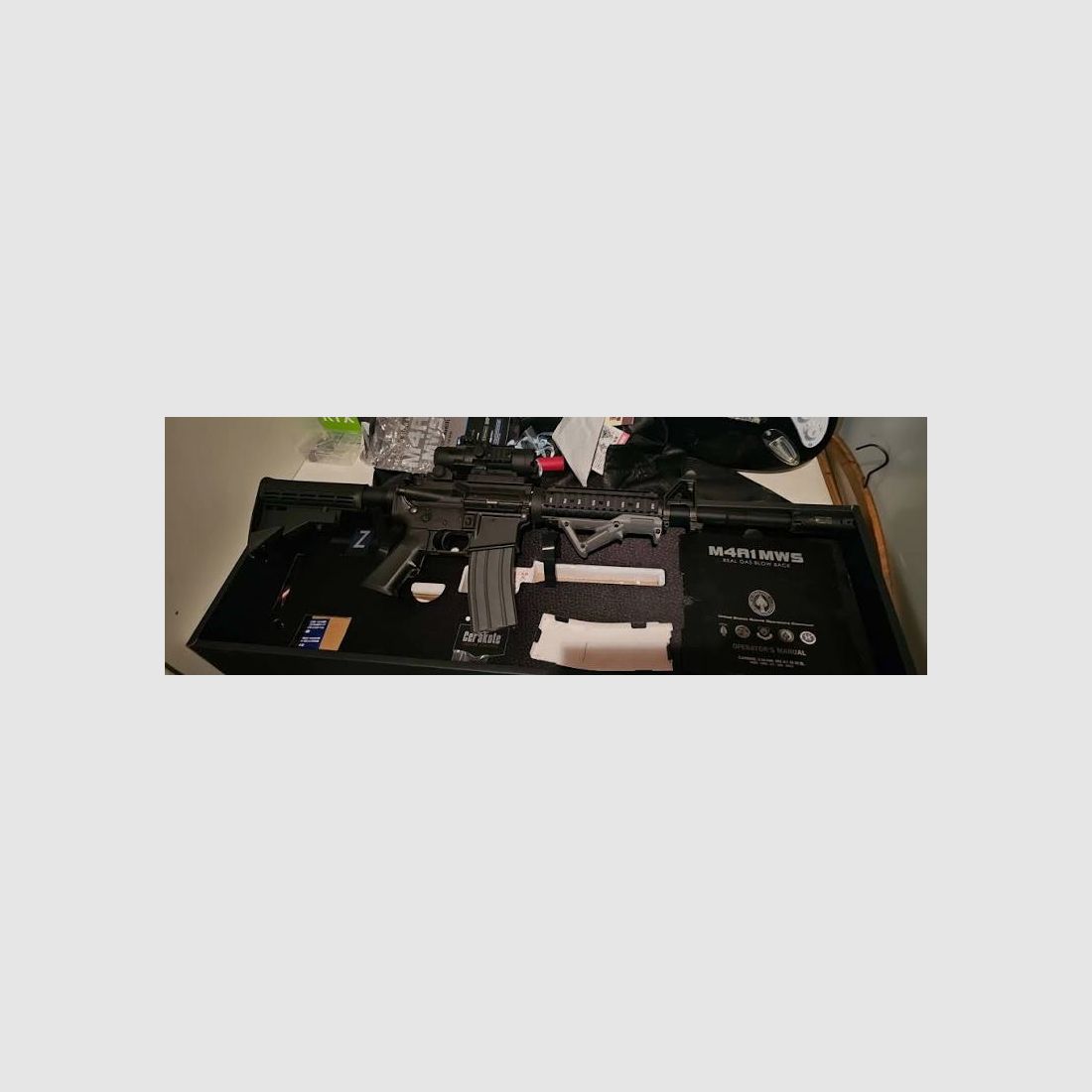 Tokyo Marui M4 AEG Airsoft – 1,9 Joule / Vollautomatisch / einstellbar