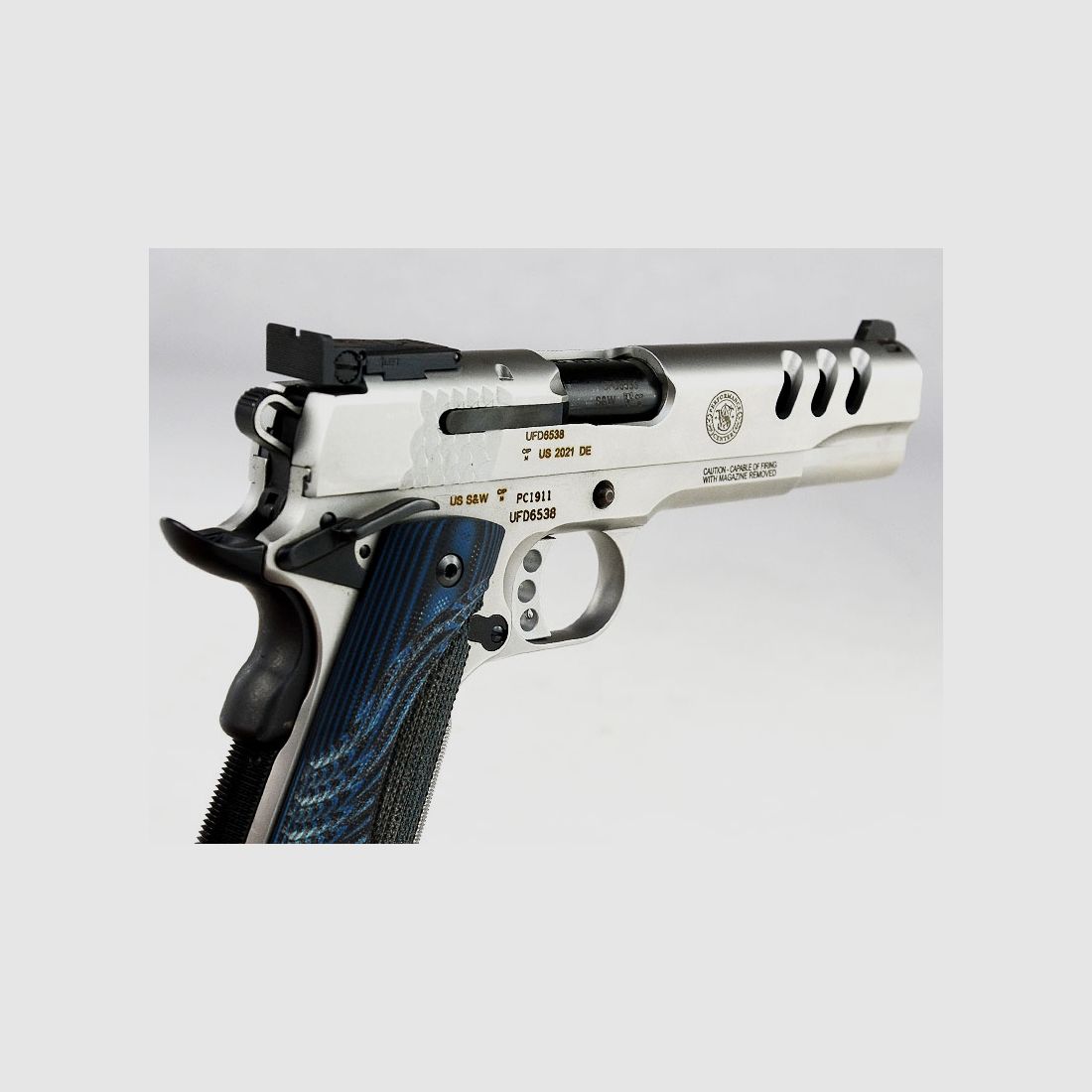 Smith & Wesson SW1911 Performance Center, blau