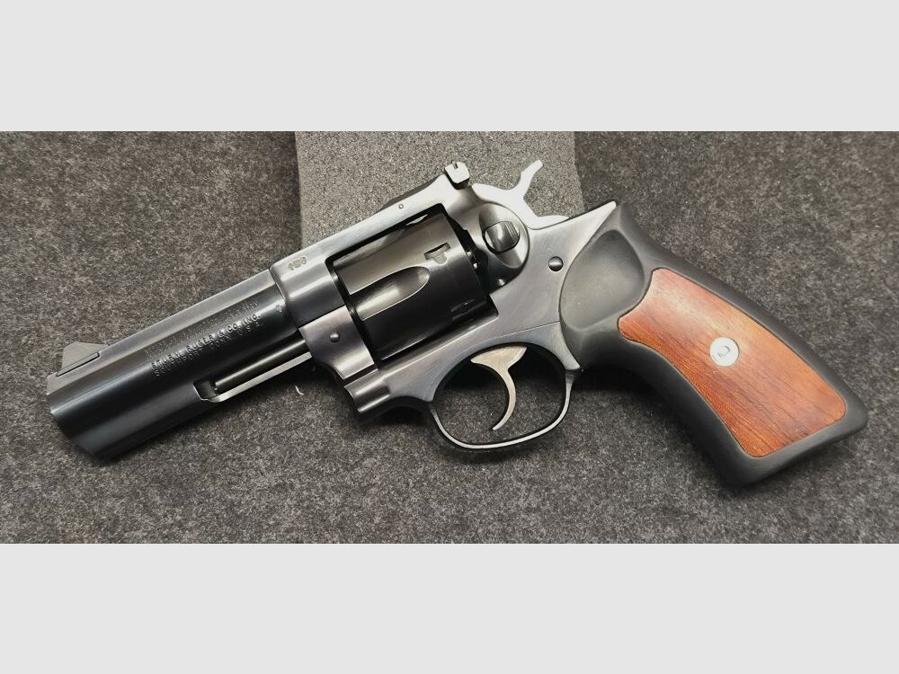 Ruger GP 100 / GP-141