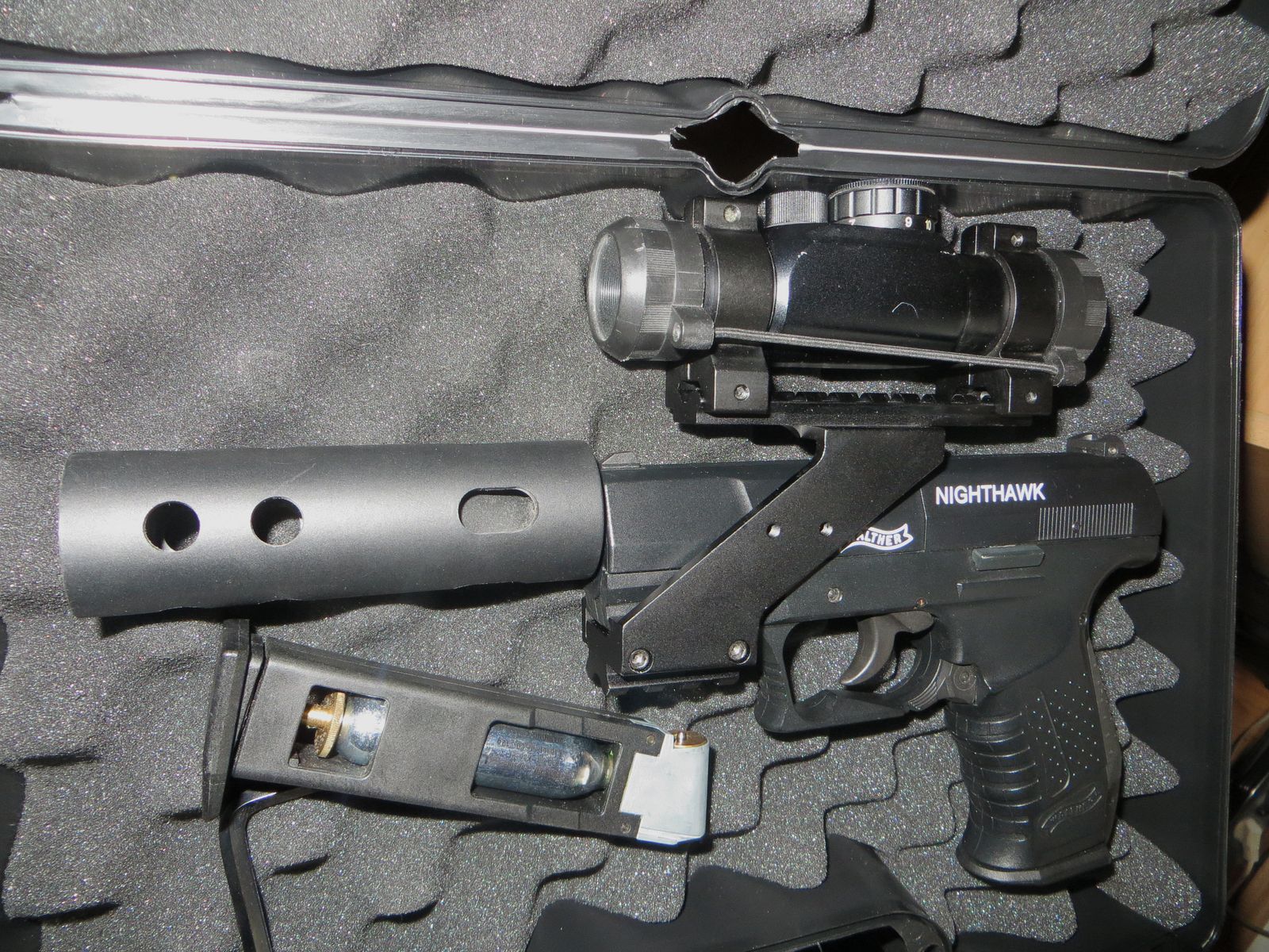 WALTHER Nigthhawk neuwertig