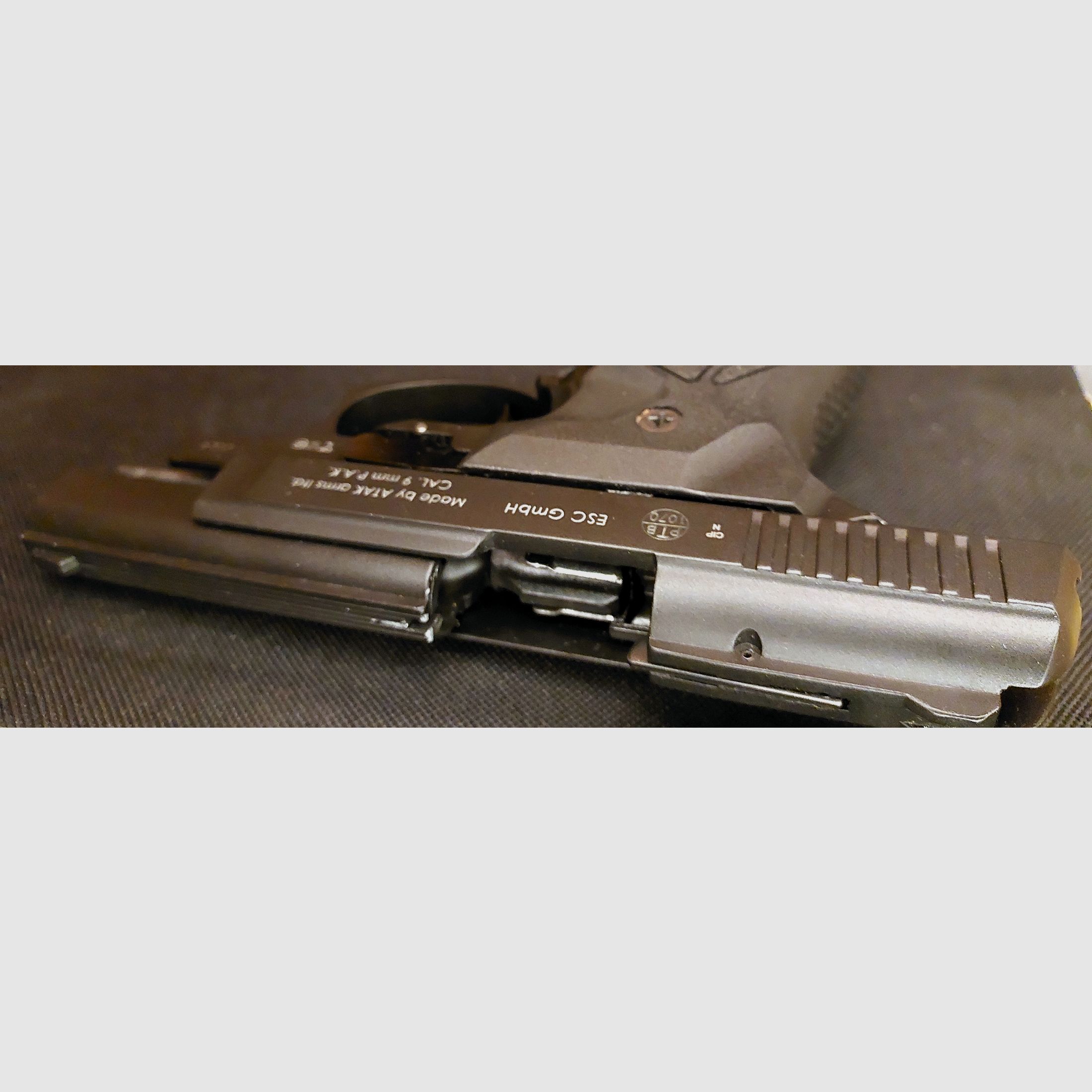 Zoraki 914 Schreckschuss Pistole 9mm P.A.K. brüniert (1070) mit 2 Magazinen und neuem First Strike Holster