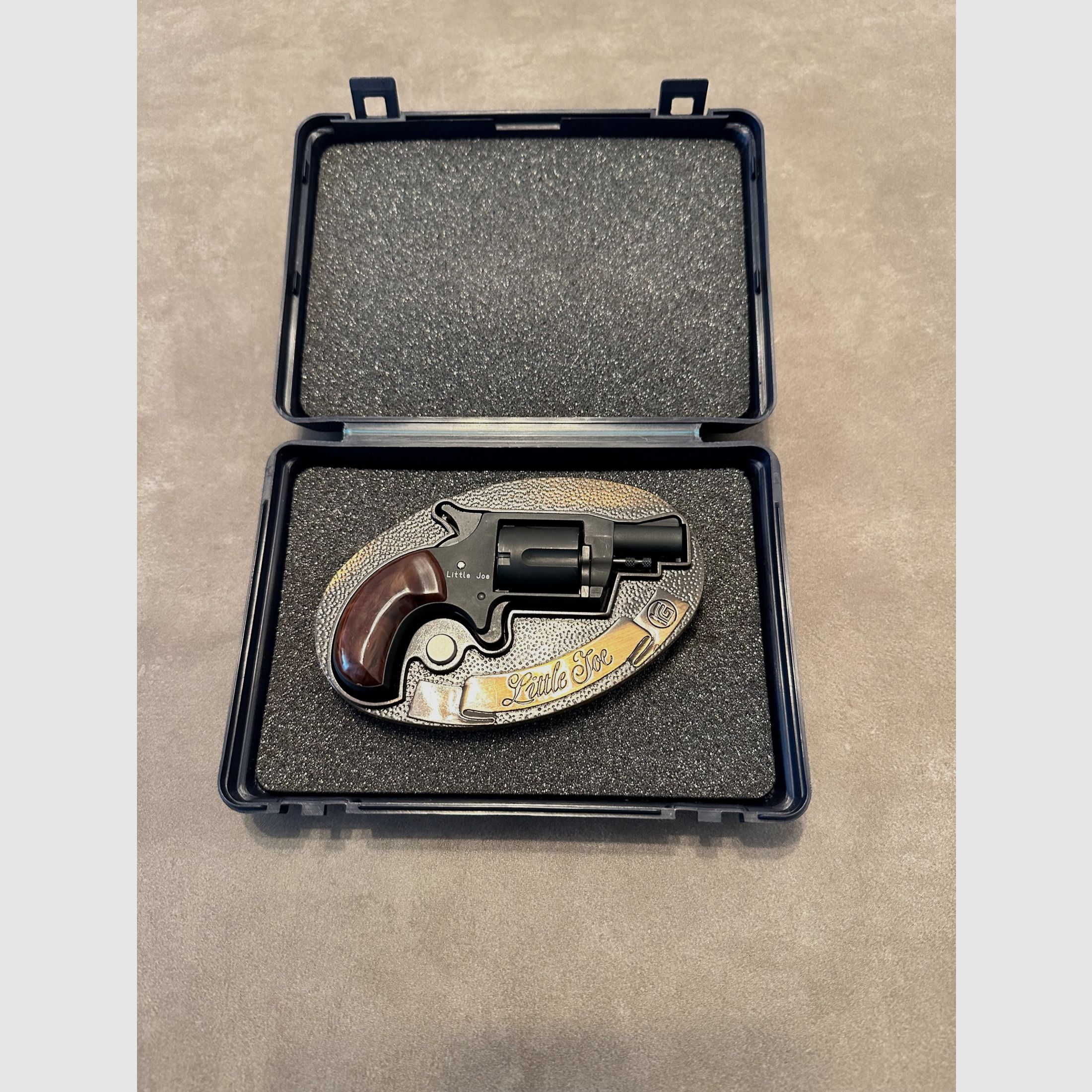 Röhm Little Joe browned met riemgesp Kaliber 6 mm Schreckschuss, afbeelding 1 van 8