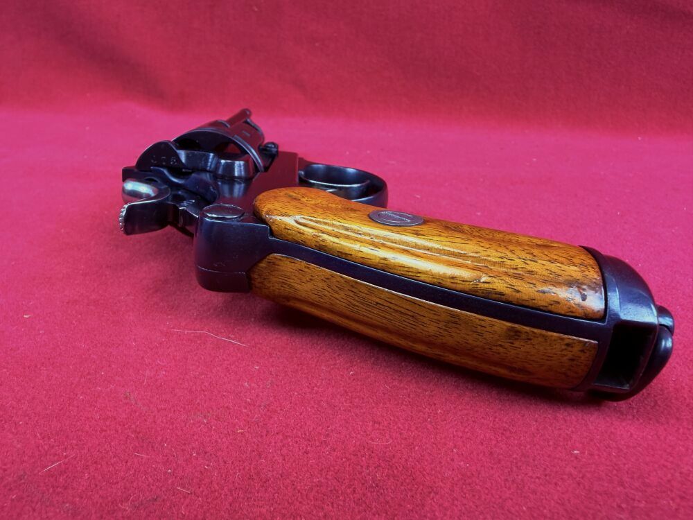 Fabbrica di armi Bern M82 (1882)