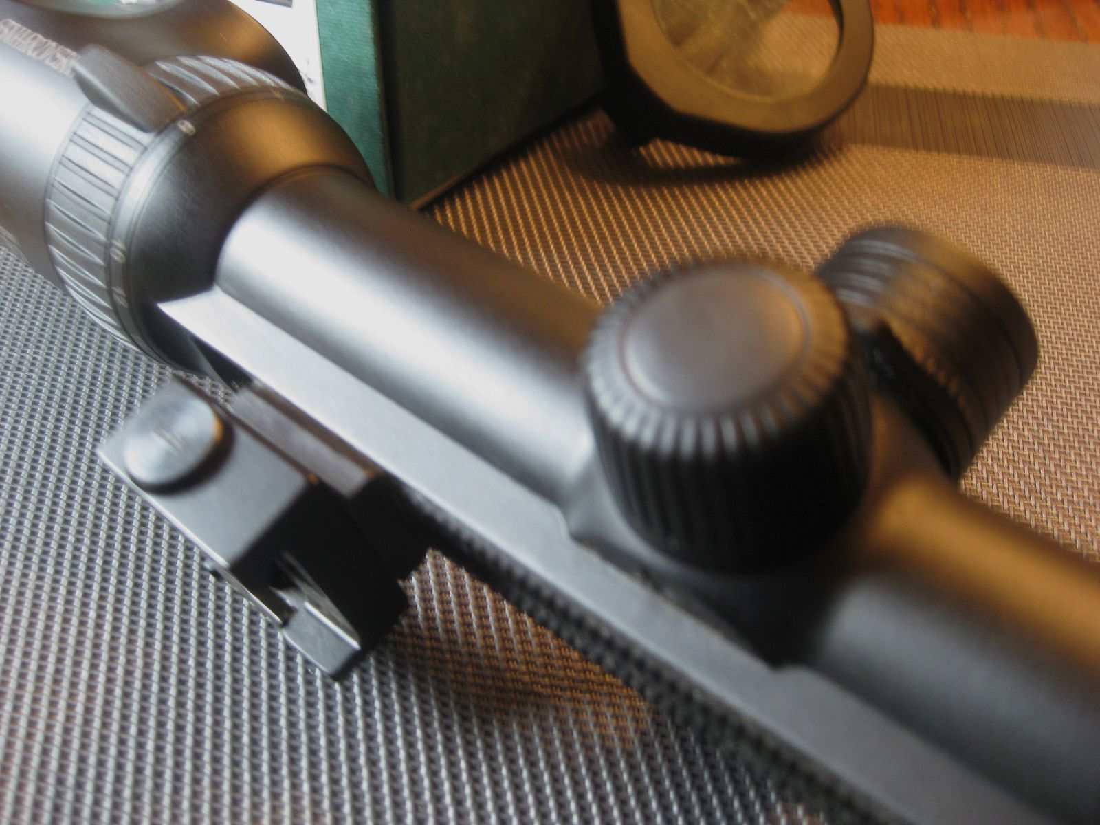 NEUWERTIGES TOP Swarovski Z6i 2,5-15x56 P BT SR mit LP-Absehen 4A-i aus aktueller Gen. 2, inklusive ERA - Aufkippmontage für Picatinny/Weaver !! Bei Bedarf und ZUZAHLUNG auch mit Original Blaser-Sattelmontage und/oder einer "NEUEN", ungenutzten Swarovski AFL-Antibeschlag-Linse !! Kein ZEISS-LEICA-Schmidt&Bender-Sauer-Mauser-SteelAction