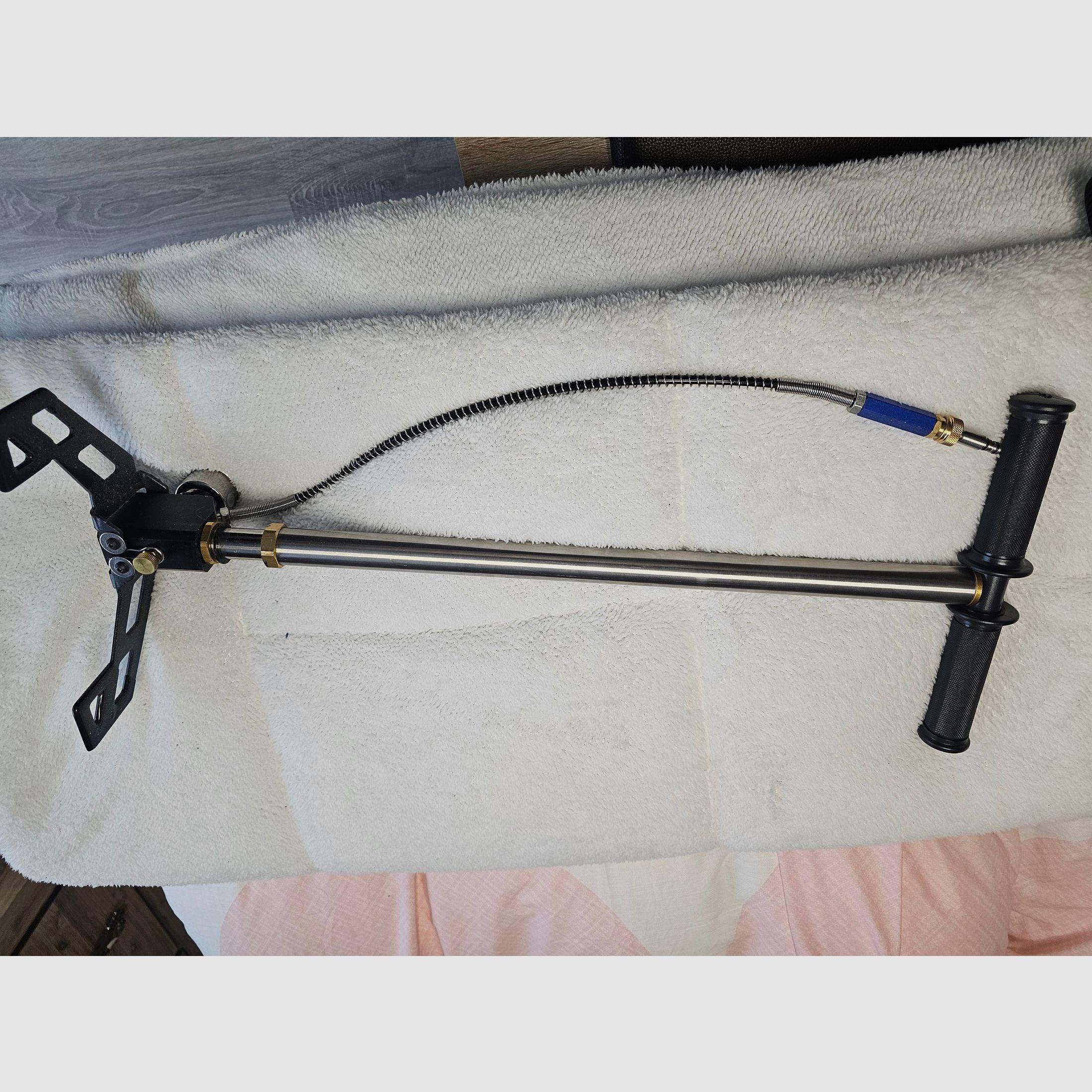 Pressluftgewehr mit Pumpe