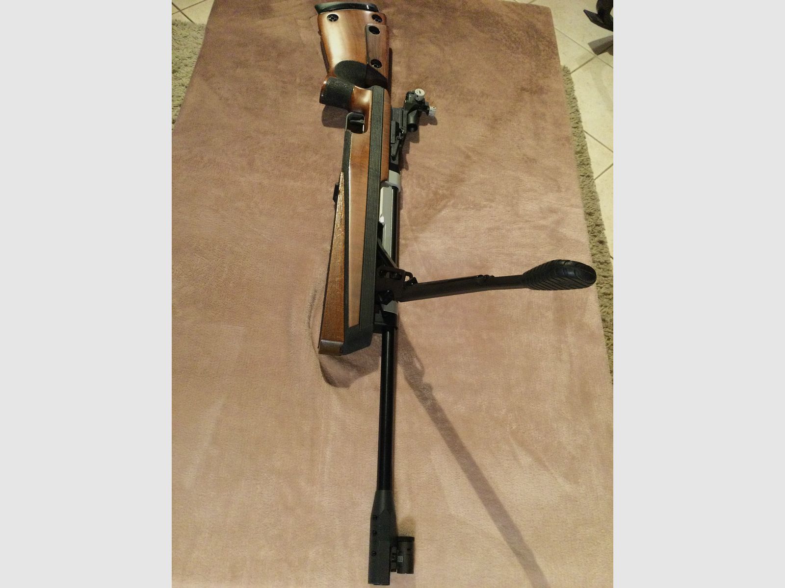 Anschütz Super Air 2002; Match-Luftgewehr Auflage rechts; Nussbaumschaft; Top Zustand