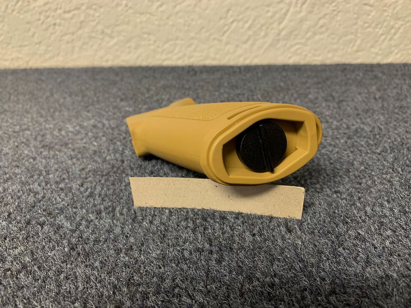 HK V7 grip sand color RAL8000 - NEW - Heckler & Koch Mr223 Mr308 HK416 HK417 HK433 HK437 G95k KSK Ar15, image 5 of 6
