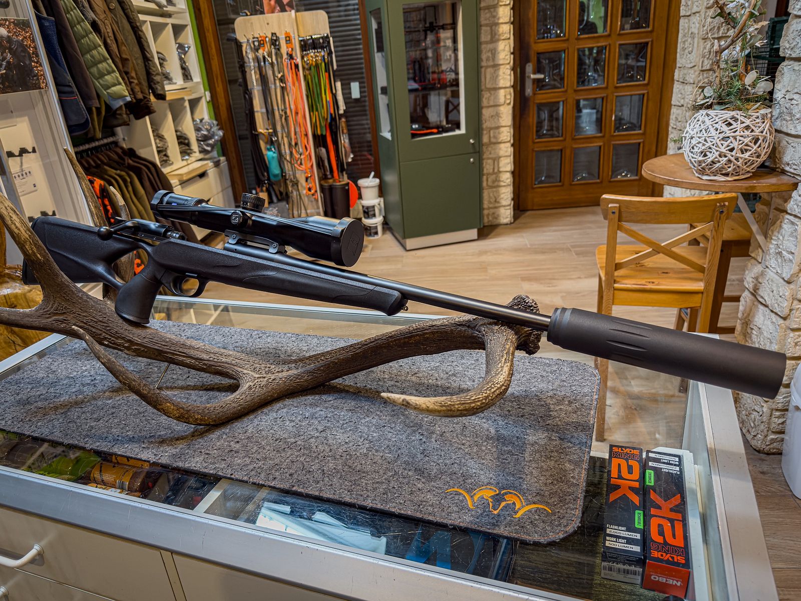 Blaser R8 Professional with Zeiss Victory HT 3-1256