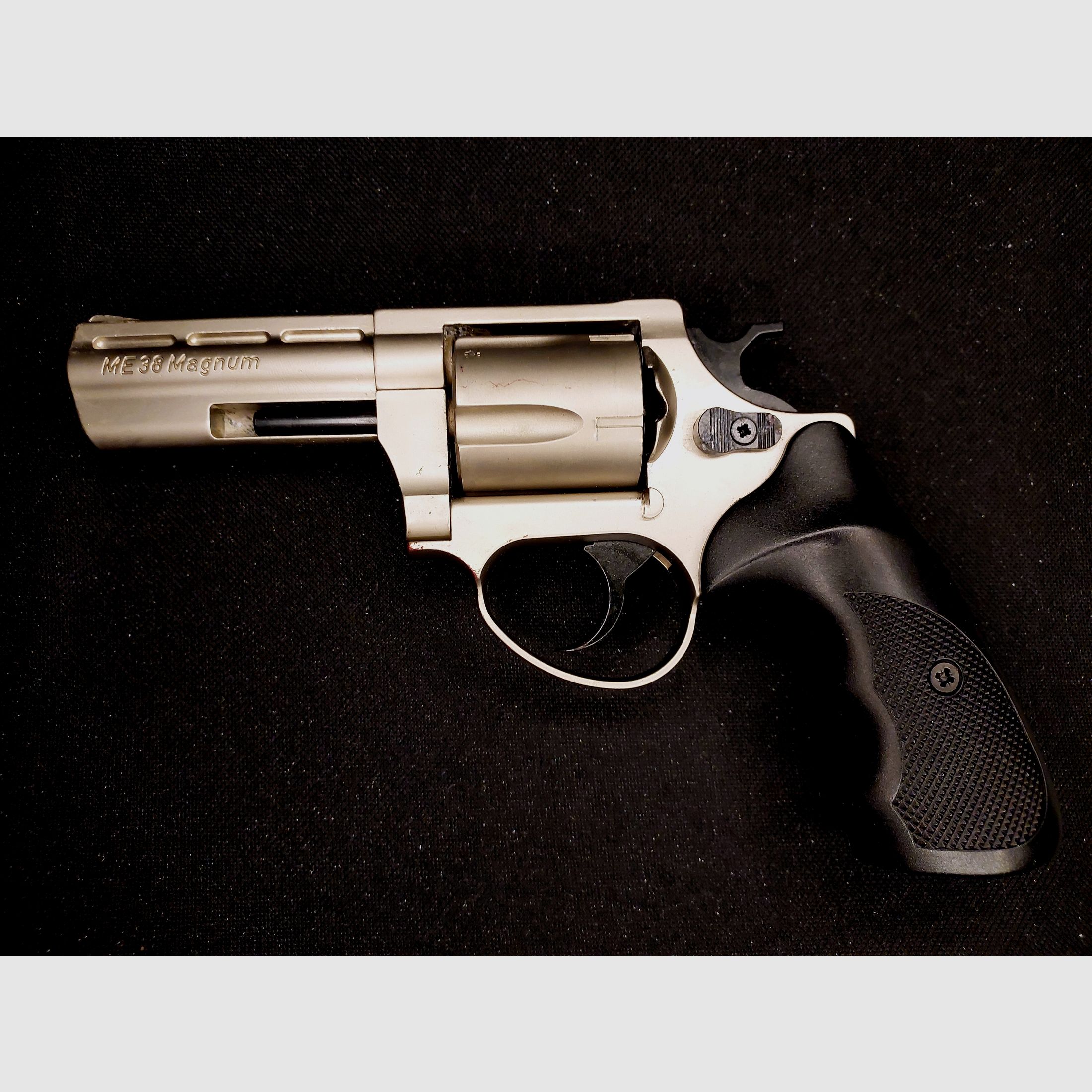 ME 38 Magnum Schreckschuss-Revolver, matt vernickelt im Kaliber 9mm R.K. (PTB 706)