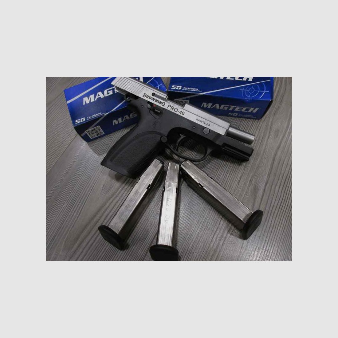 BROWNING PRO-40 (verkocht), afbeelding 3 van 5