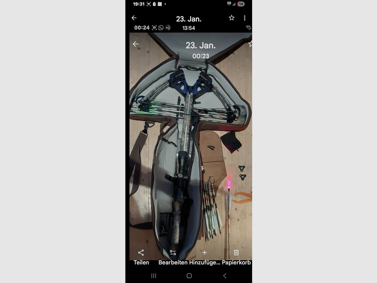 Like-new hunting crossbow