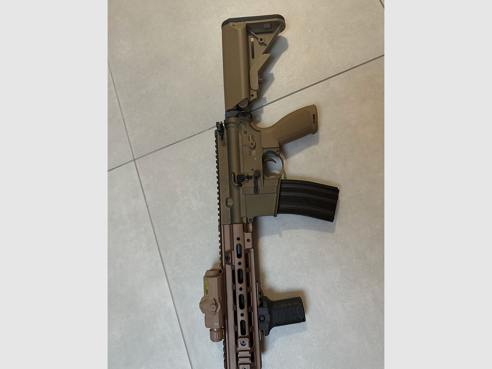 E&C SMR16 10,5" -GEN.4- S-AEG MIT BEGADI CORE EFCS / MOSFET & PRO HOPUP // m4// hk416 ähnlich