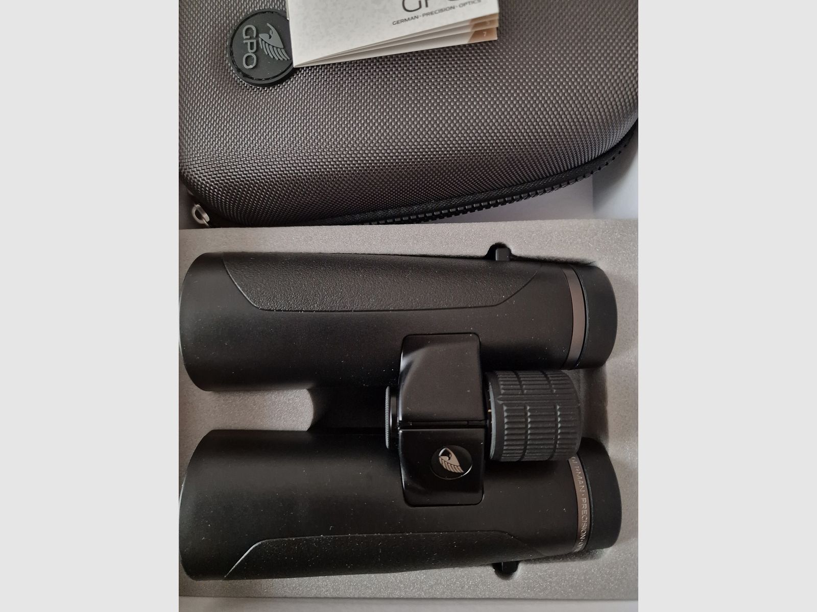 GPO Passion HD 8x42 