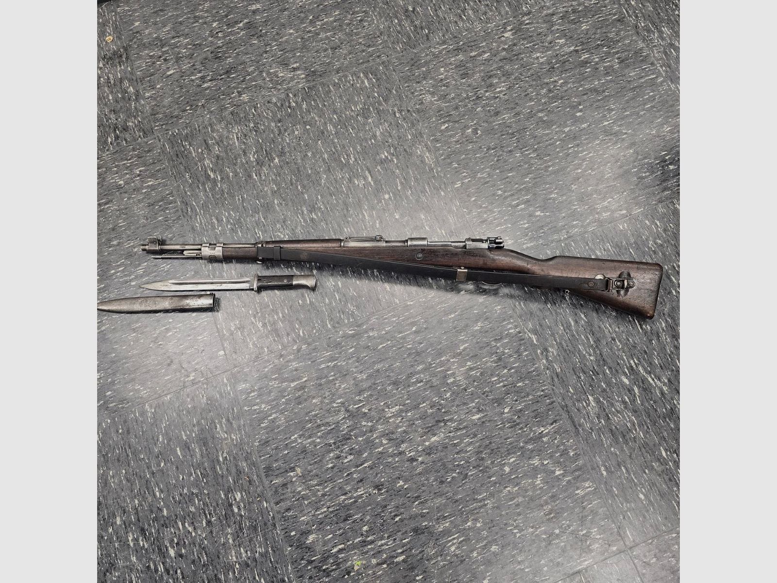 Karabiner 98k – Contrat portugais m/937 (1937) numéro identique avec baïonnette