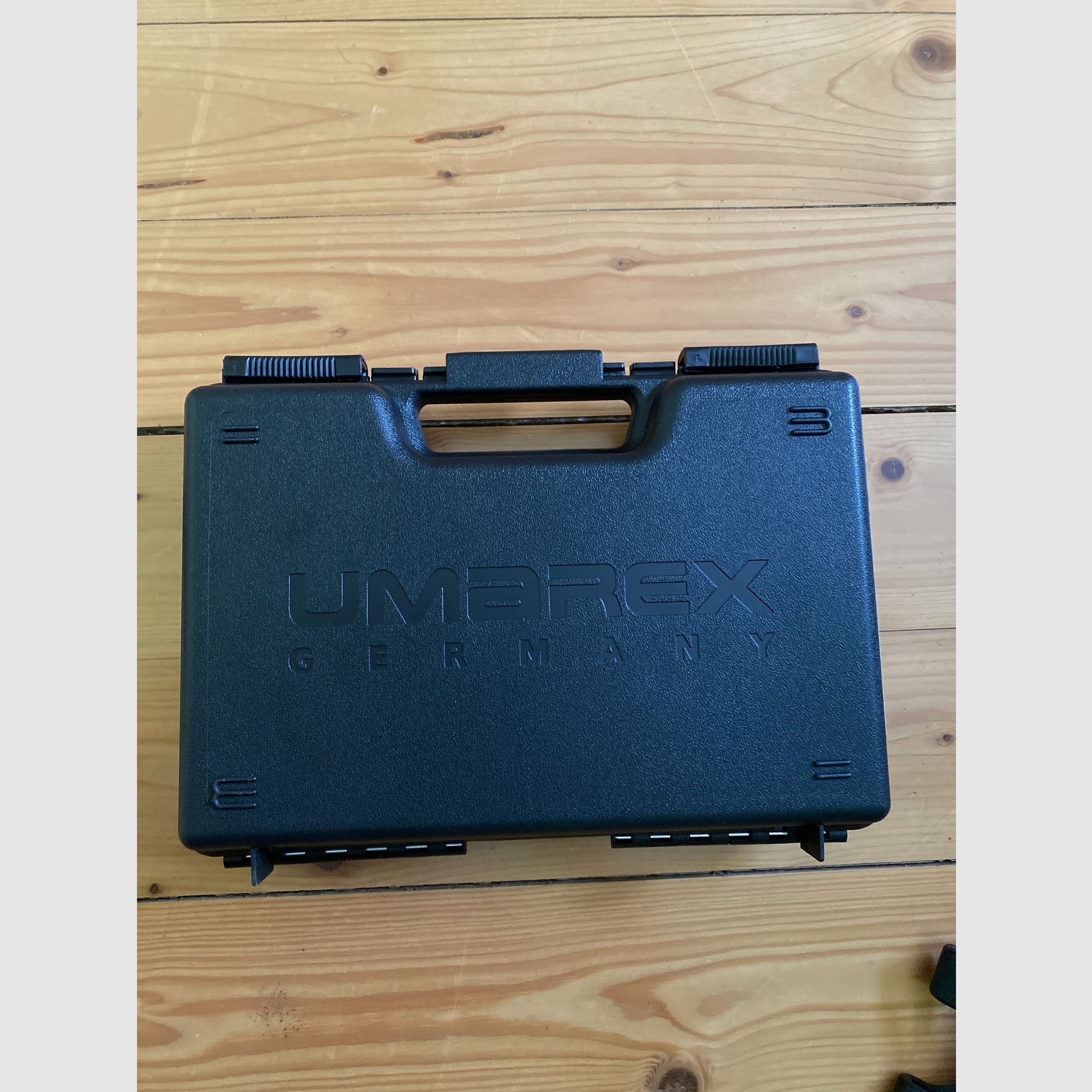 <Vendo la mia Glock 17 Gen 5>