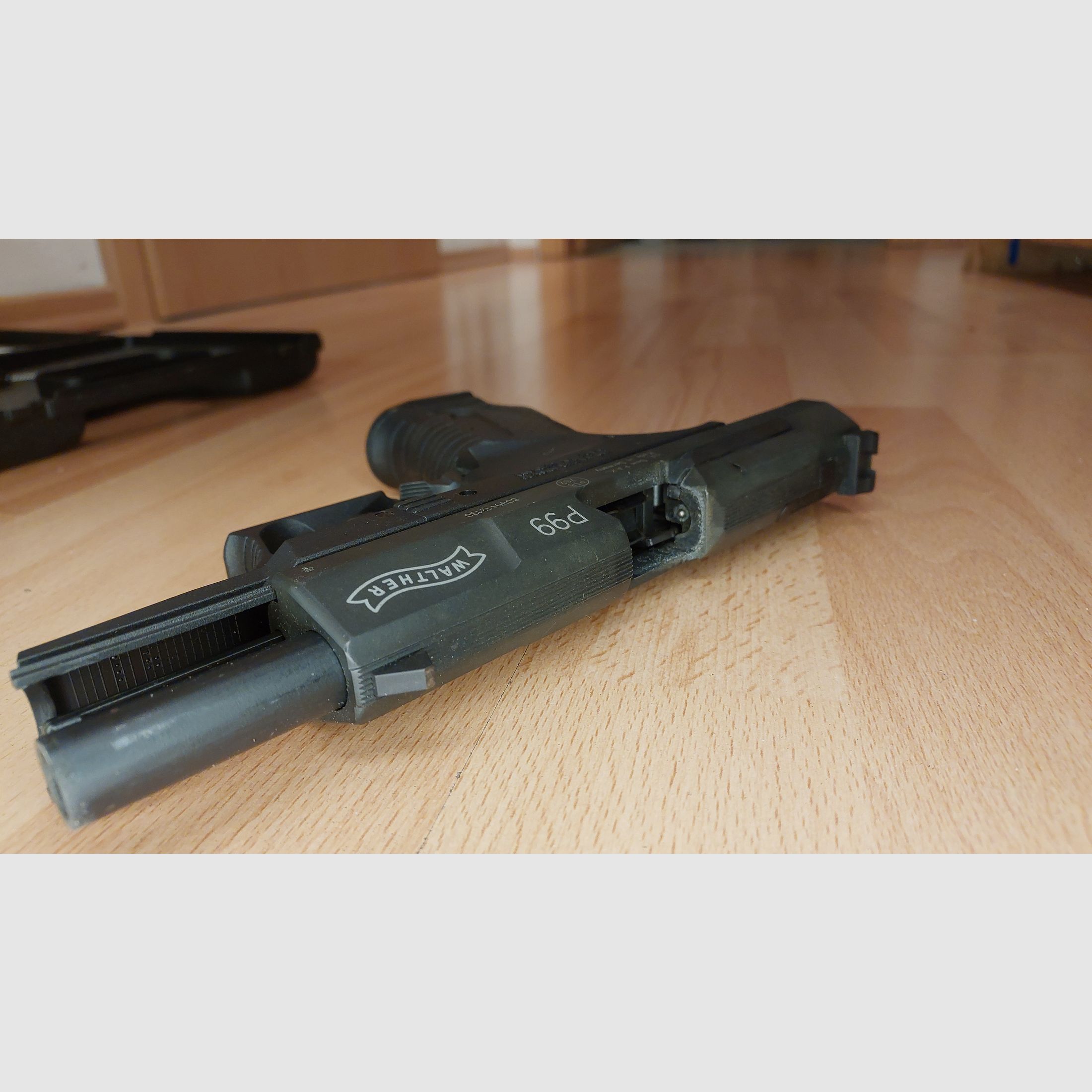 Walther P99 Schreckschuss Pistole 9mm P.A.K. (PTB 762) P 99