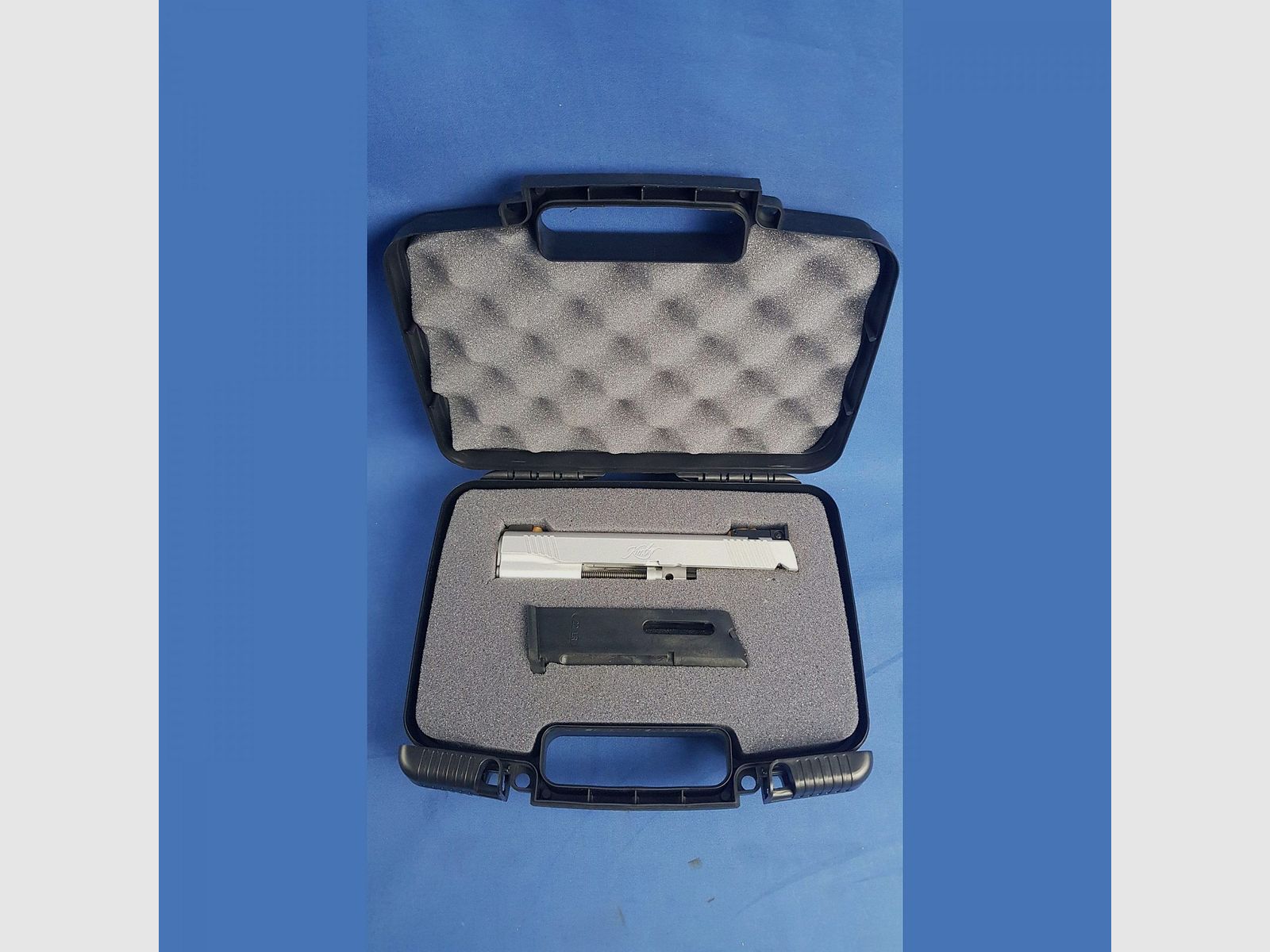 Kimber Rimfire Target Silver 5" Sistema di cambio, Cal. .22lr, immagine 4 di 4