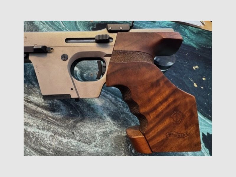 Walther GSP .22 l.r. met barrel weight