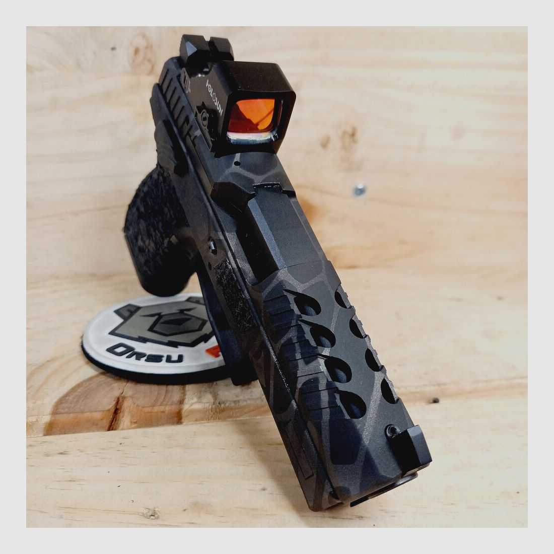 ATELIER // CERAKOTE MULTICAM KURZWAFFE KOMPLETT, Bild 2 von 12