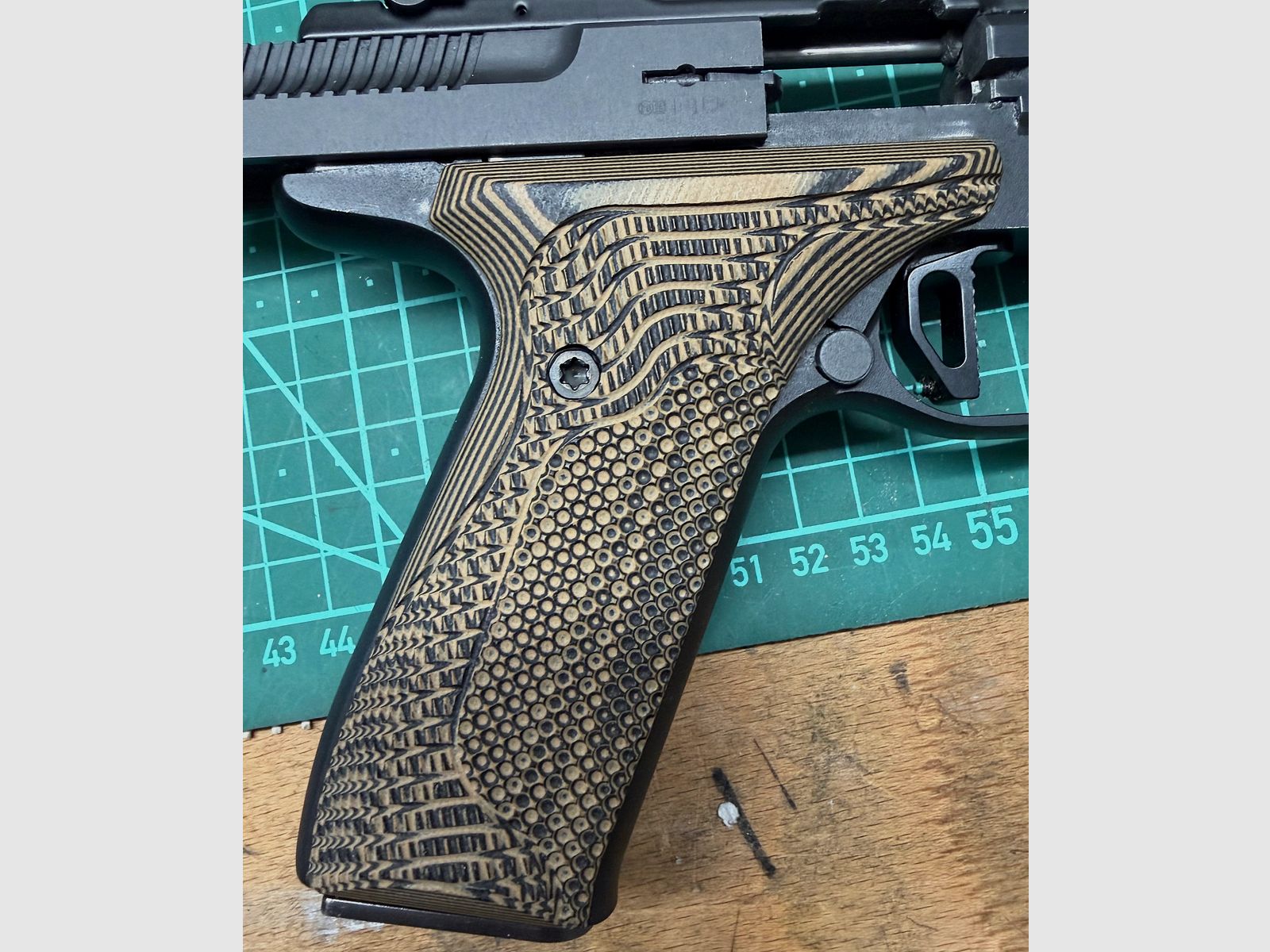 Chwyt Lok do Browning Buck Mark URX .22, zdjęcie 2 z 4