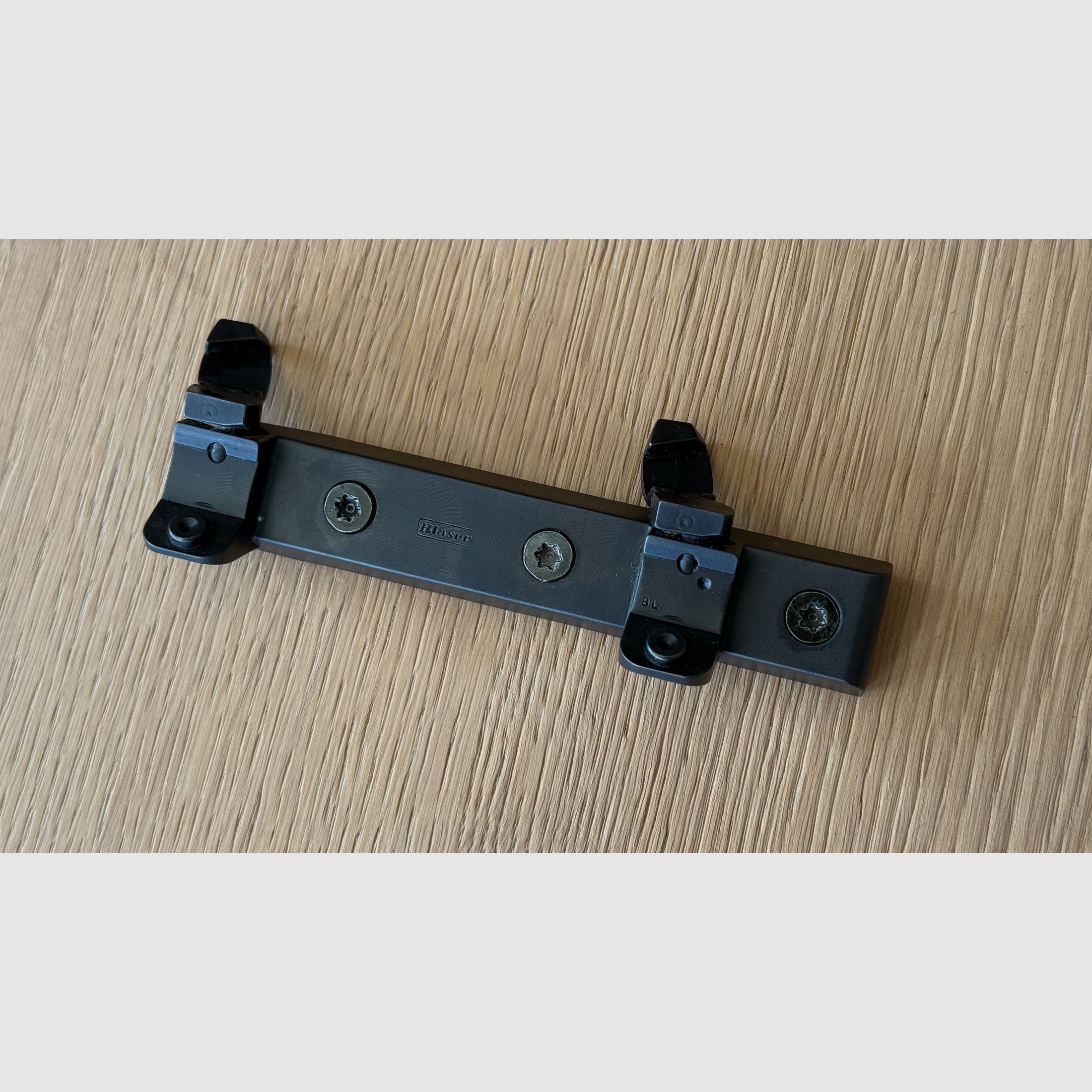 Original Blaser saddle mount for Zeiss riflescopes – 8.5 mm height