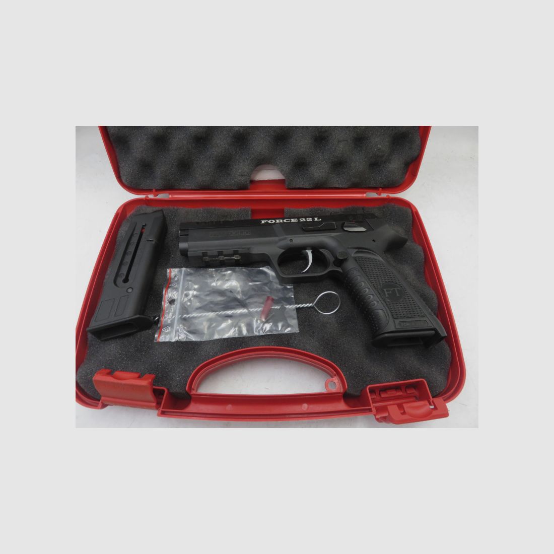 TANFOGLIO FORCE 22 L 22 LONG RIFLE REF: 6464, afbeelding 3 van 5