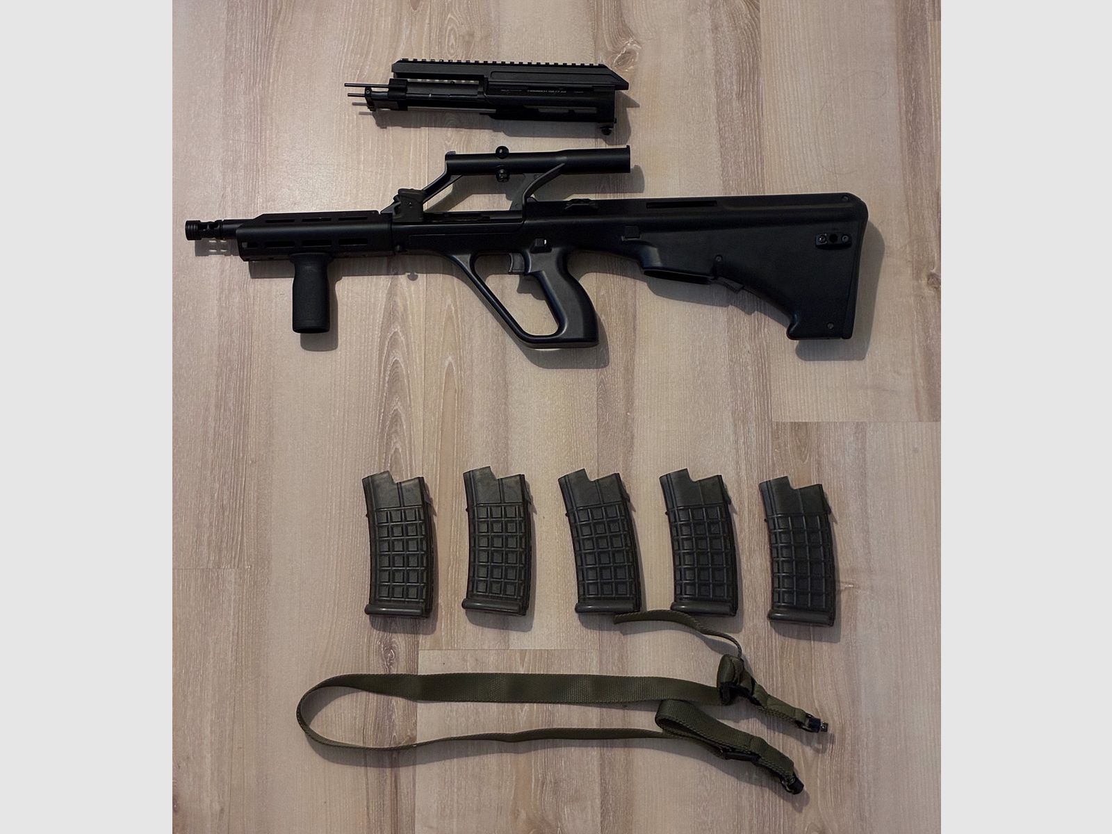 Novritsch SSR77 a2 mit 5 Magazinen