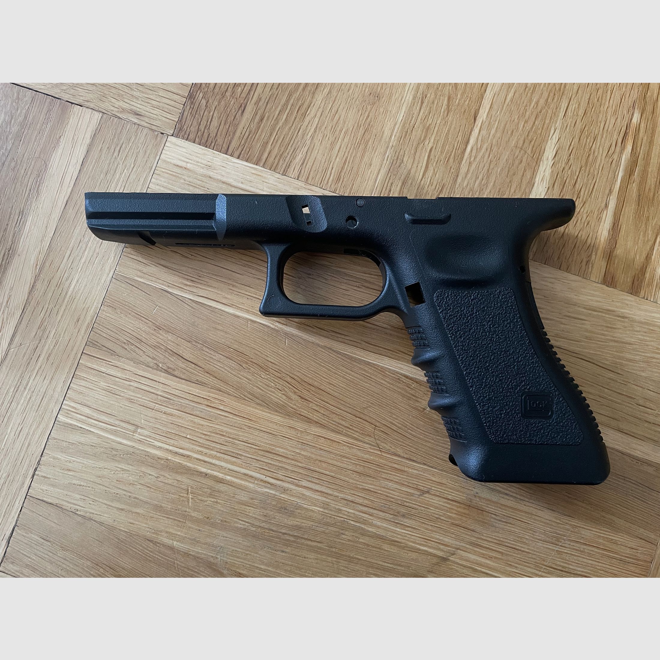 Guarder Glock 17 Gen 3 Frame / grip – TM WE VFC compatible – without internals