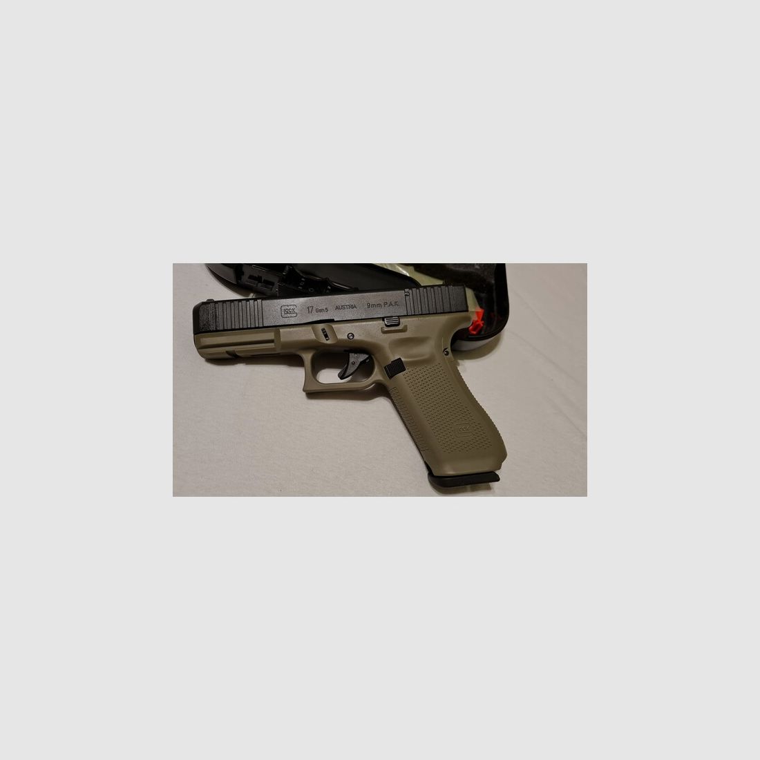 Glock 17 Battlefield Green + Glock Koffer