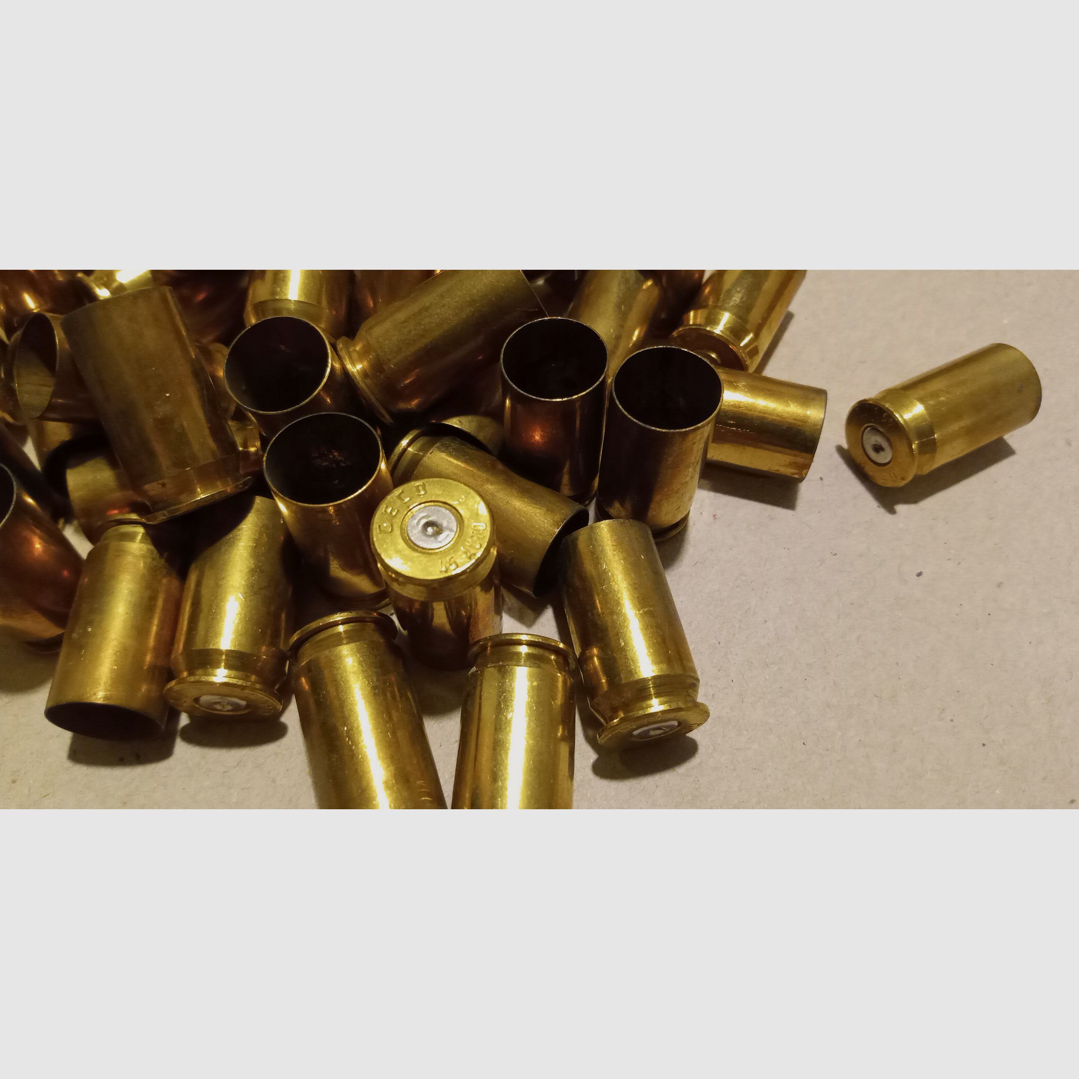 Cartuchos .45 ACP °°°°°°°°°°°°°°°°°°°°°°