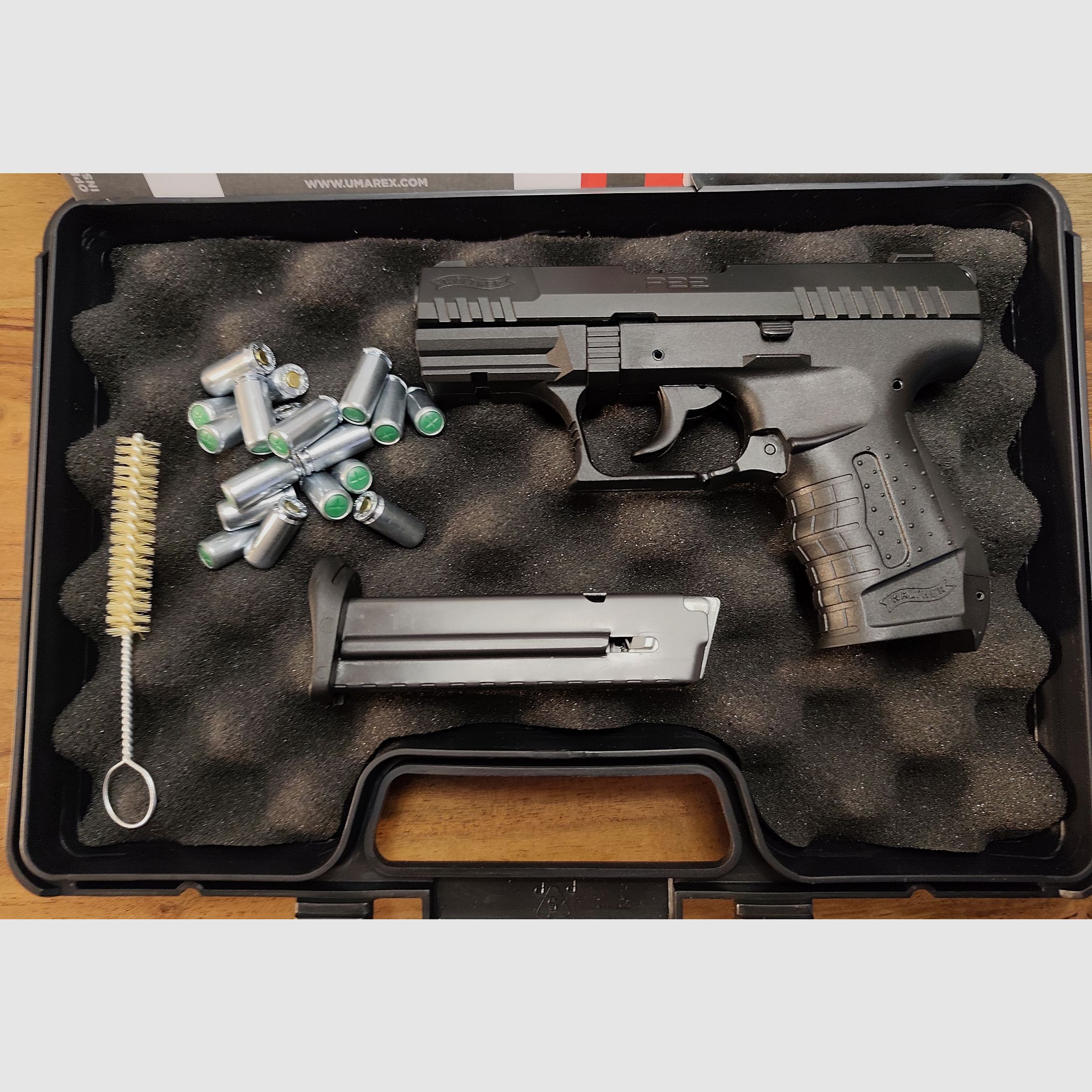 Walther P 22 czarny PTB 778 w stanie nowym OVP + amunicja