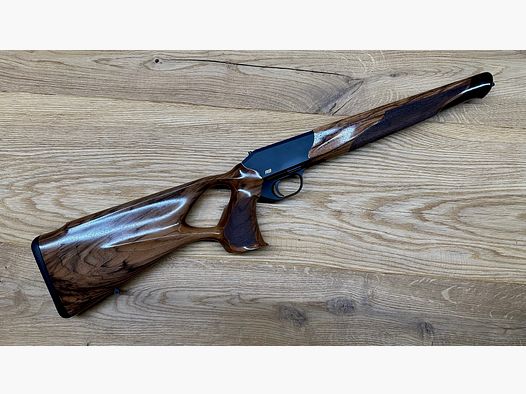 Blaser R8 Success Schaft mit Gehäuse/System // Holzklasse 4 // Lochschaft