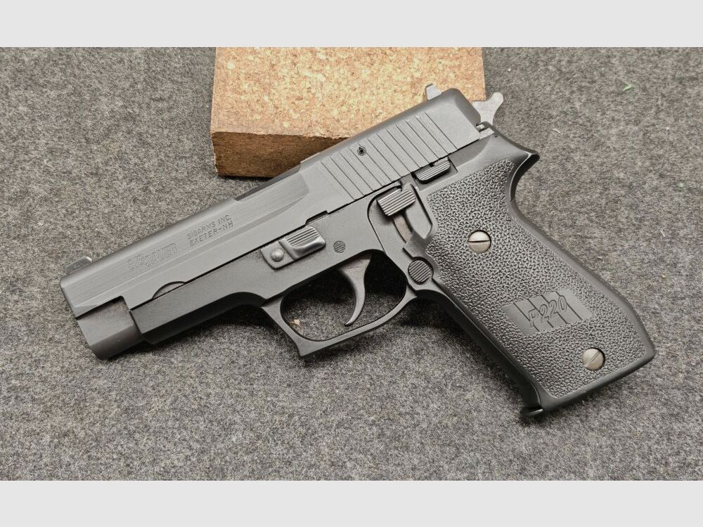 Sig Sauer P220