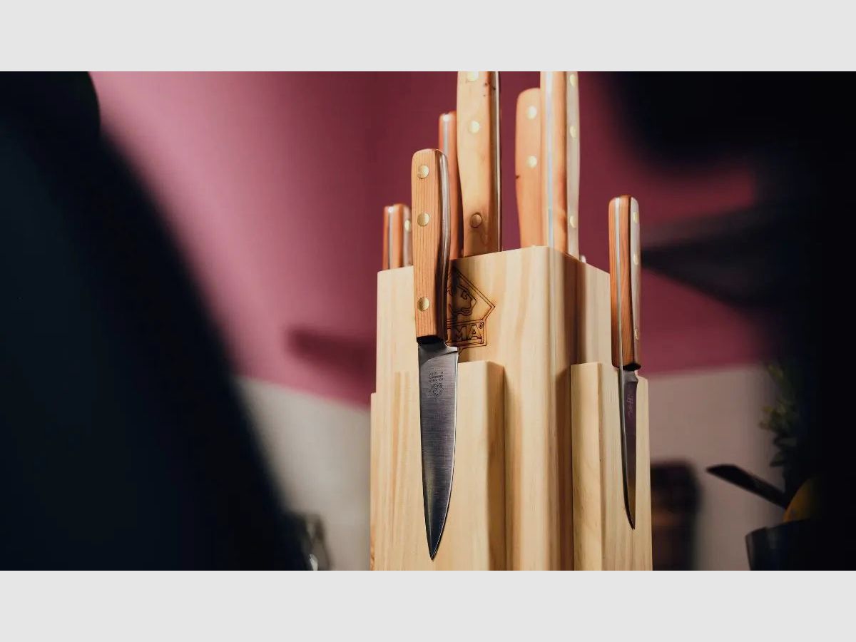 Blocco cucina PUMA con 8 coltelli da cucina