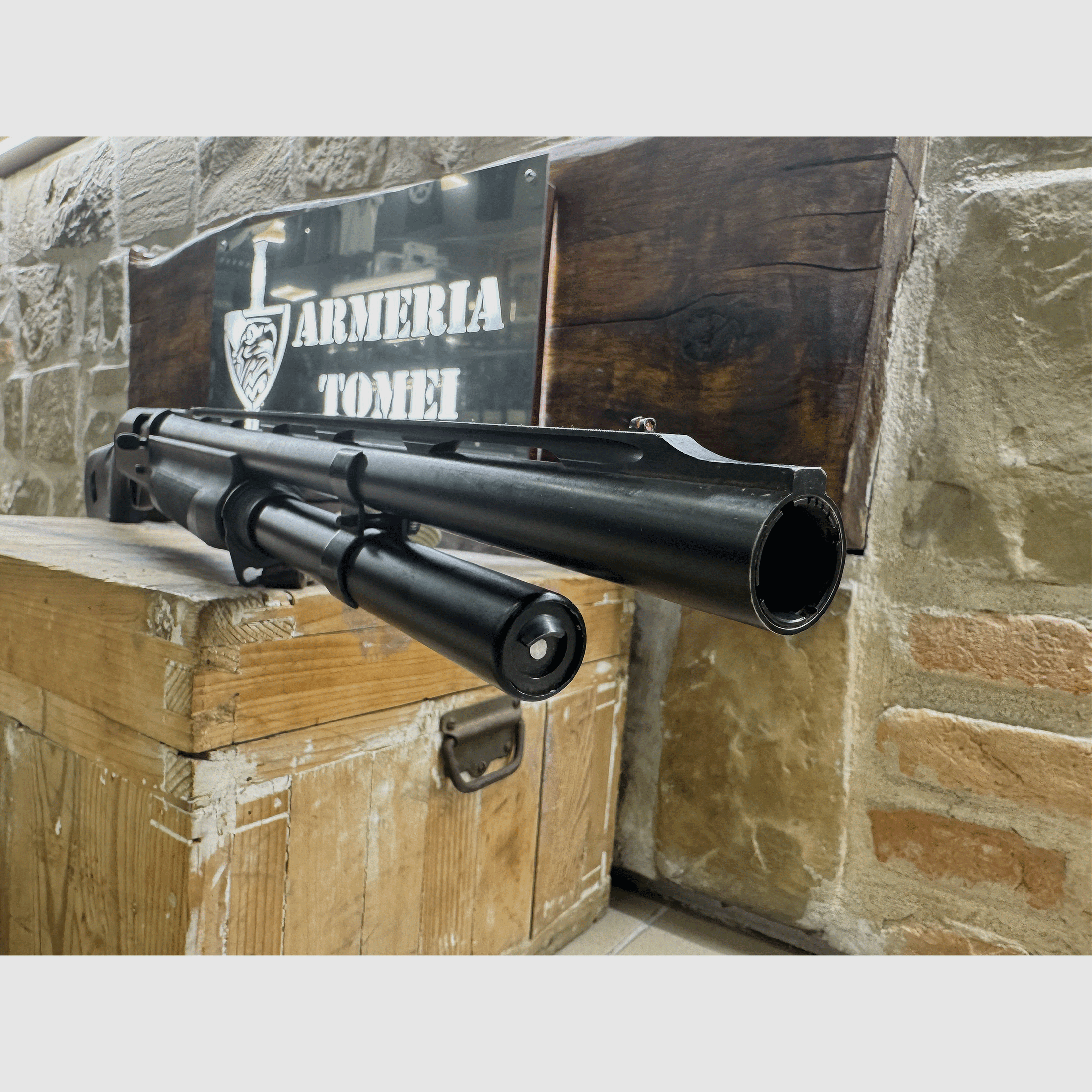 USATO – FUCILE SEMIAUTOMATICO – BENELLI MOD. M1 SUPER 90 cal. 12, immagine 3 di 5