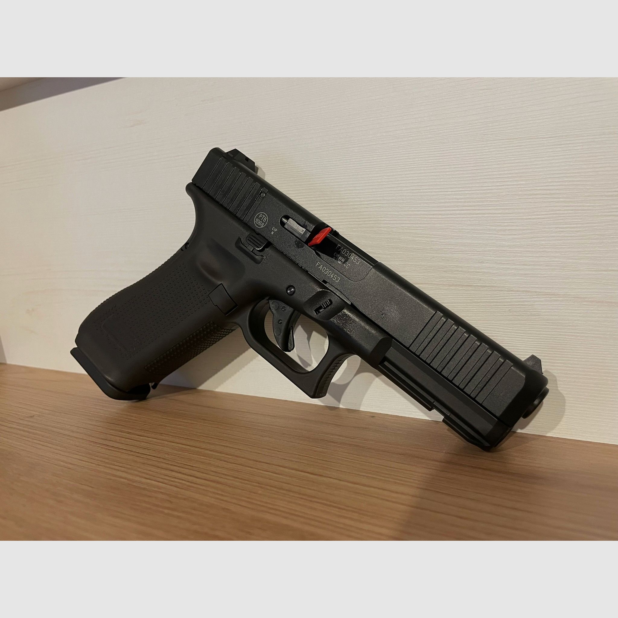Glock 17 Gen5 Schreckschuss Pistole 9 mm P.A.K. schwarz