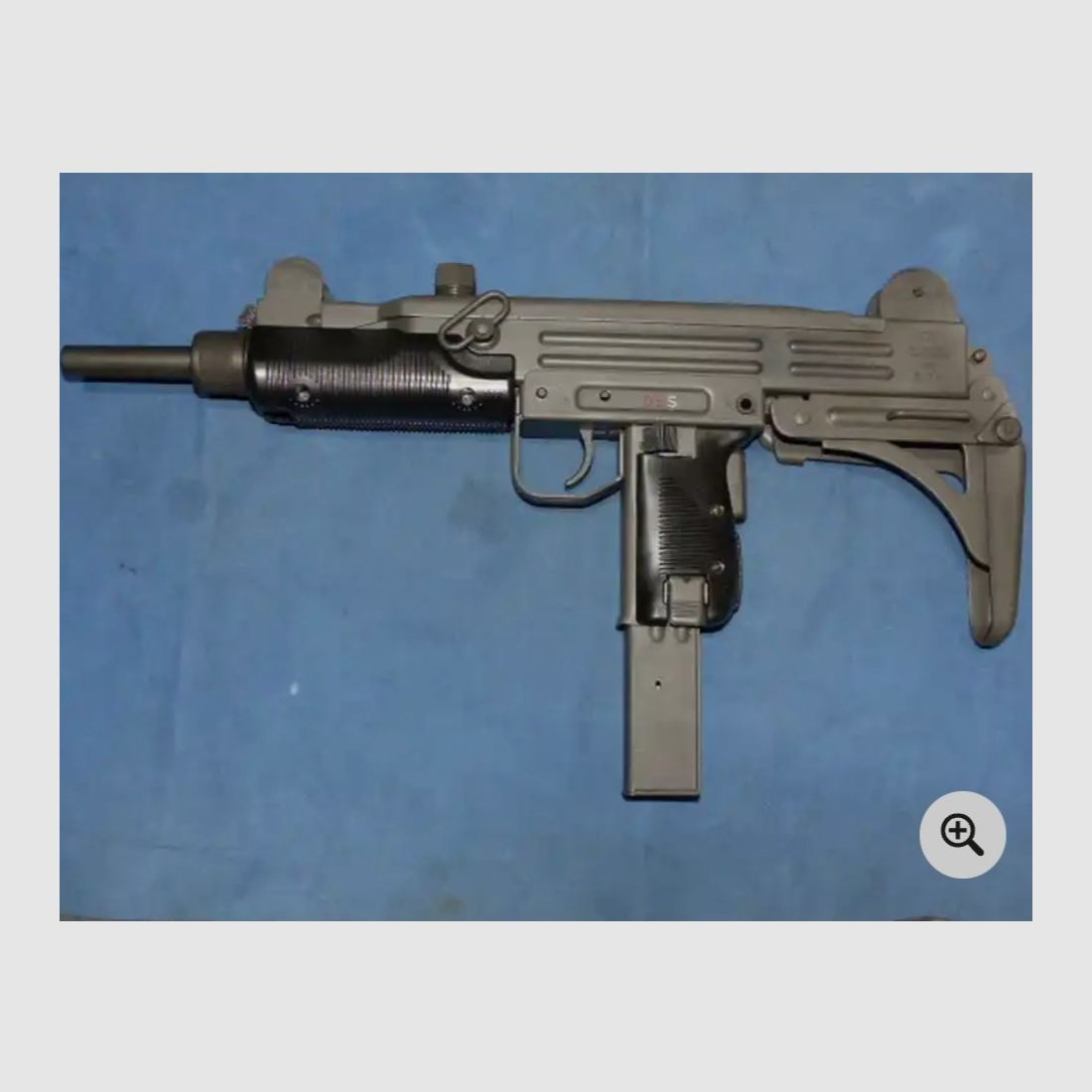 Uzi submachine gun 9mm blank shot